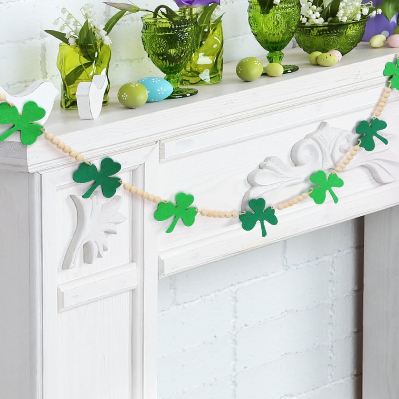 AKEROCK St Patricks Day Garland, Felt Shamrock Banner with Wooden Beads for St Patricks Day Decor, St Patricks Day Decorations for The Home, Saint Patricks Day Decorations
